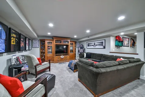 38W601 Clubhouse Drive St. Charles IL 60175