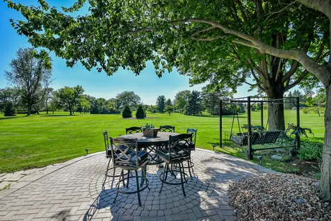 38W601 Clubhouse Drive St. Charles IL 60175