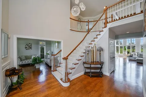38W601 Clubhouse Drive St. Charles IL 60175