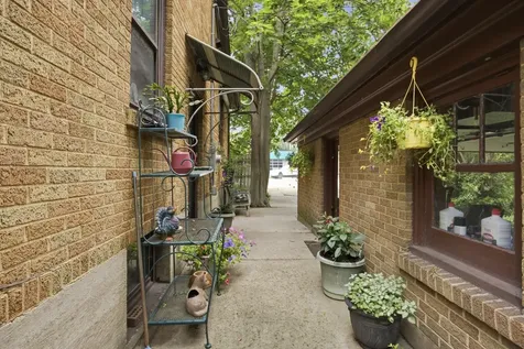 45 North Aldine Street Elgin IL 60123