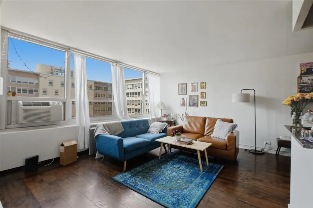 3950 North Lake Shore Drive Chicago IL 60613