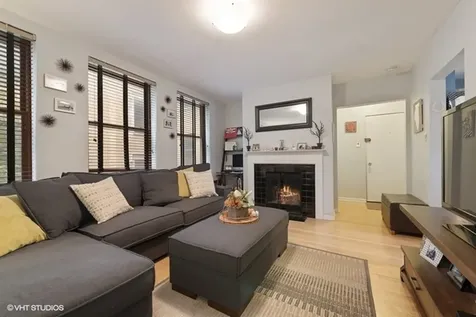 626 West Waveland Avenue Chicago IL 60613