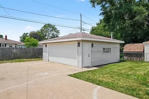 18316 Sherman Street Lansing IL 60438