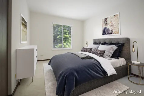 1525 Yale Court Elk Grove Village IL 60007