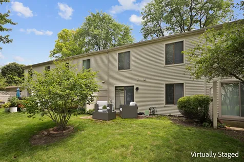 1525 Yale Court Elk Grove Village IL 60007