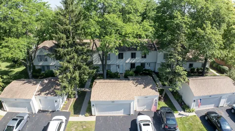 1525 Yale Court Elk Grove Village IL 60007