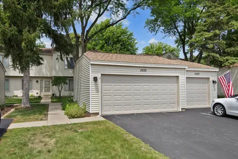 1525 Yale Court Elk Grove Village IL 60007