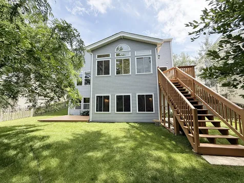 2312 West Cascade Circle Round Lake IL 60073