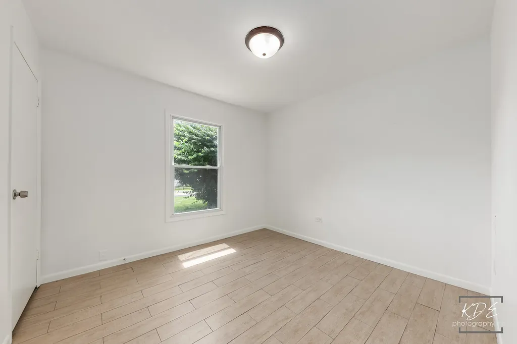 208 Granada Court Bolingbrook IL 60440