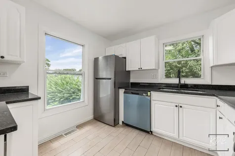 208 Granada Court Bolingbrook IL 60440