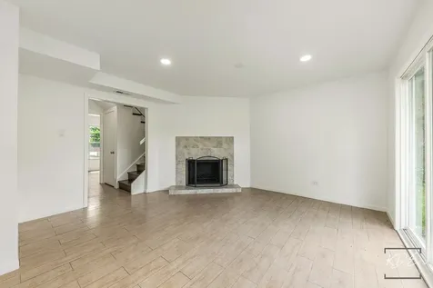 208 Granada Court Bolingbrook IL 60440