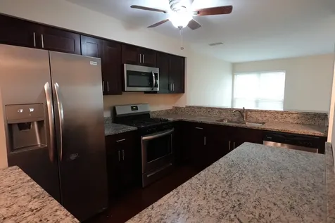 1070 Woodhill Court Elgin IL 60120