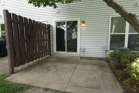 1070 Woodhill Court Elgin IL 60120
