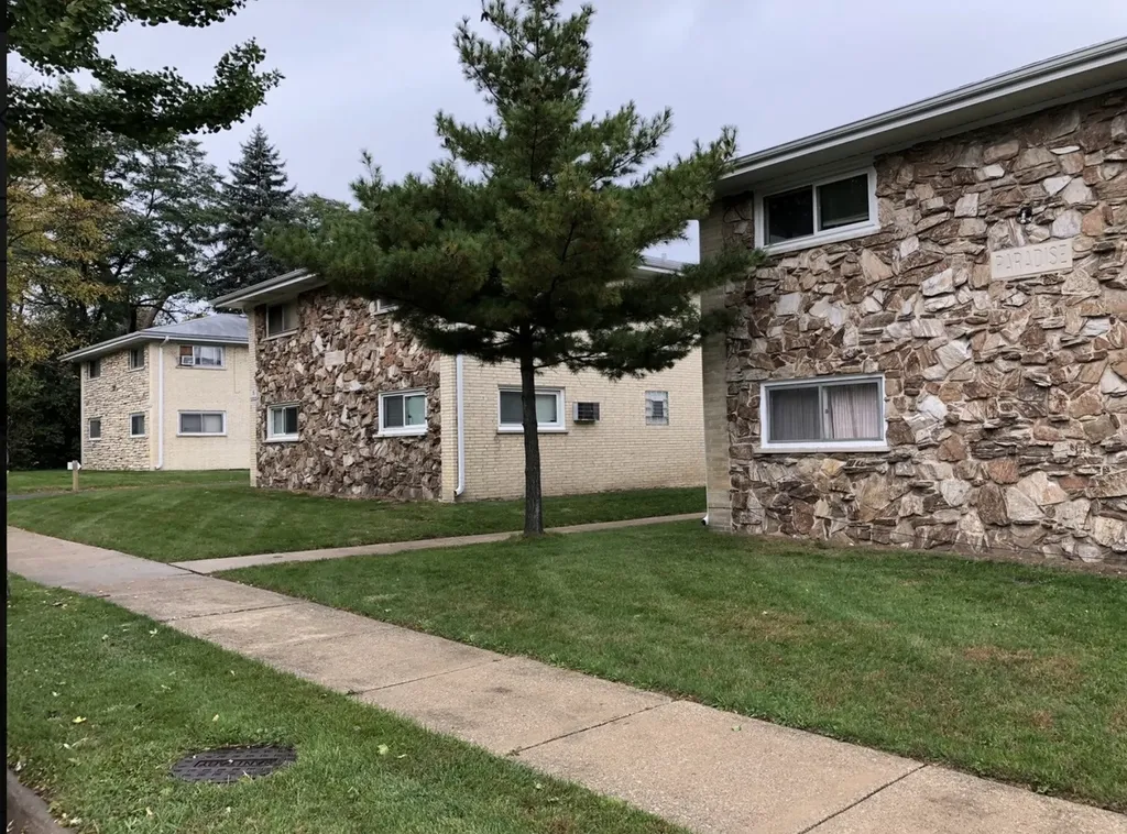 9 Scotdale Road La Grange Park IL 60526
