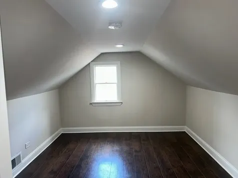 18017 Oakwood Avenue Lansing IL 60438