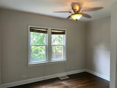 18017 Oakwood Avenue Lansing IL 60438