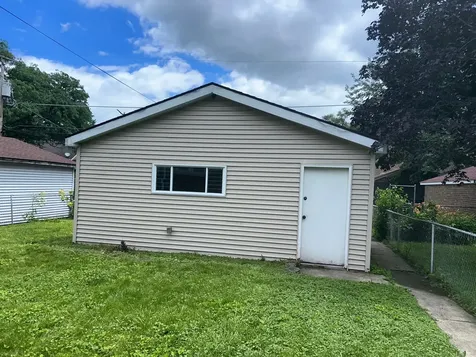 18017 Oakwood Avenue Lansing IL 60438