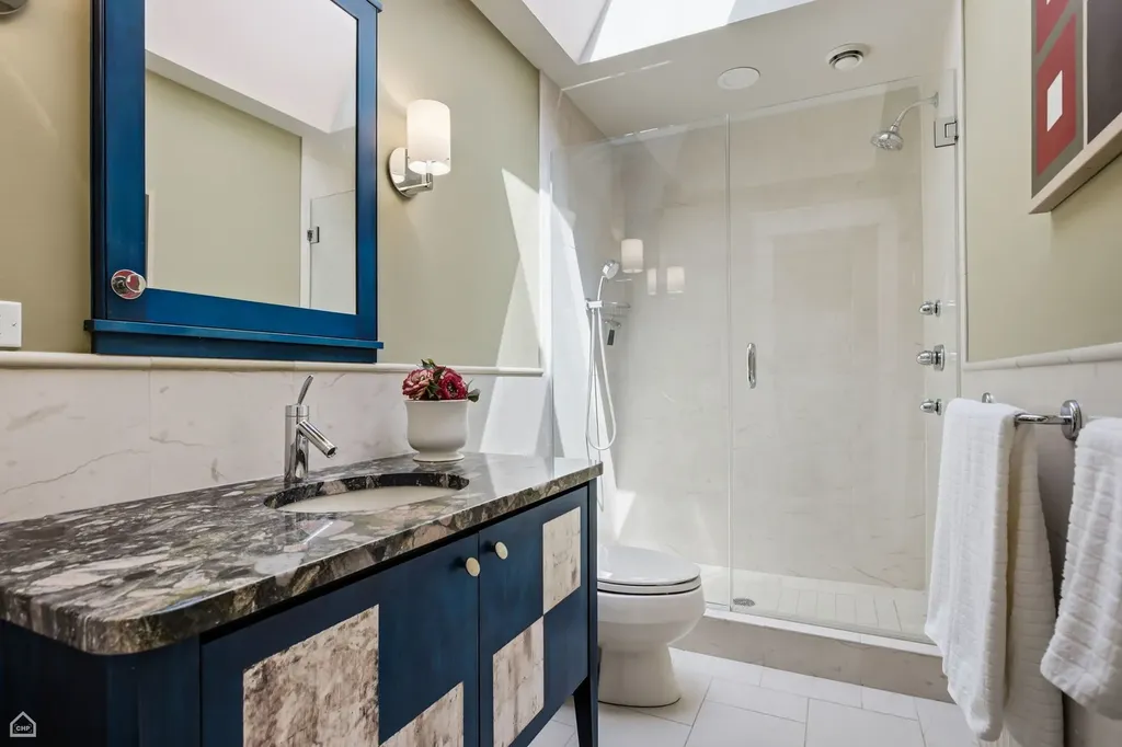 1427 West Huron Street Chicago IL 60642