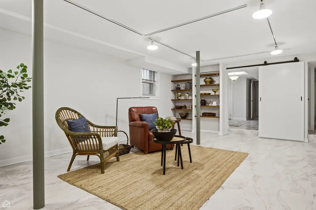 1427 West Huron Street Chicago IL 60642