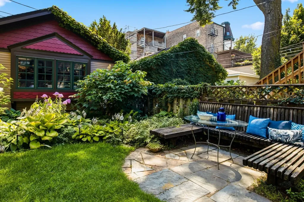 1427 West Huron Street Chicago IL 60642