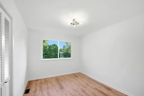 47 West King Henry Court Palatine IL 60067