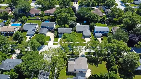 47 West King Henry Court Palatine IL 60067