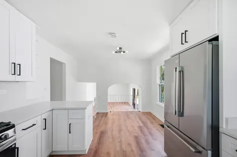 47 West King Henry Court Palatine IL 60067