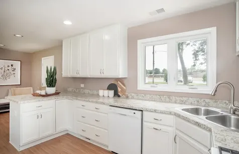 1903 West 58th Place La Grange Highlands IL 60525
