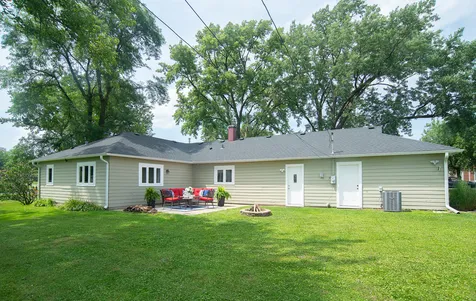1903 West 58th Place La Grange Highlands IL 60525