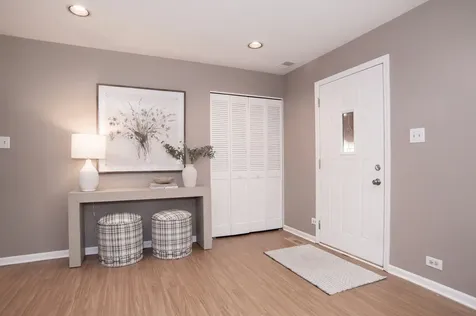 1903 West 58th Place La Grange Highlands IL 60525