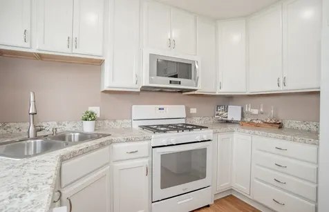 1903 West 58th Place La Grange Highlands IL 60525