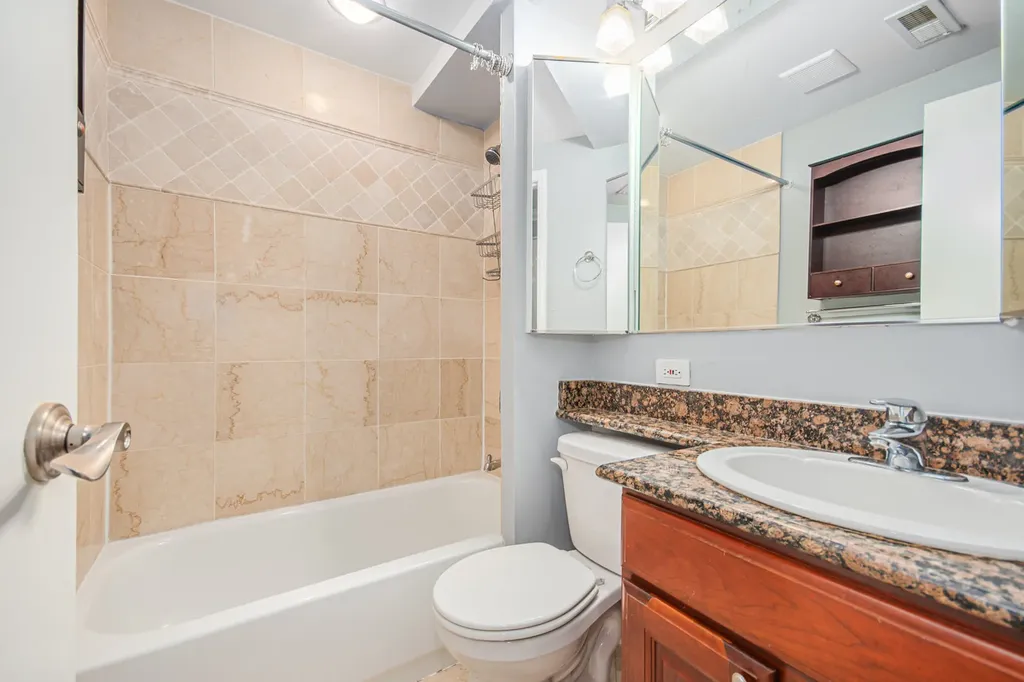 747 North Sedgwick Street Chicago IL 60654