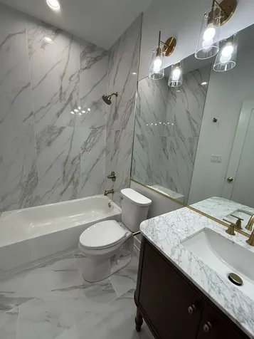6042 South Eberhart Avenue Chicago IL 60637