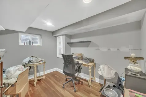 256 West Kathleen Drive Des Plaines IL 60016