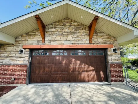 256 West Kathleen Drive Des Plaines IL 60016