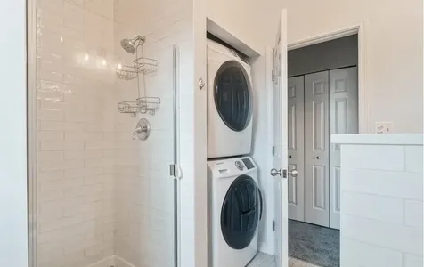 916 North Elizabeth Street Chicago IL 60642