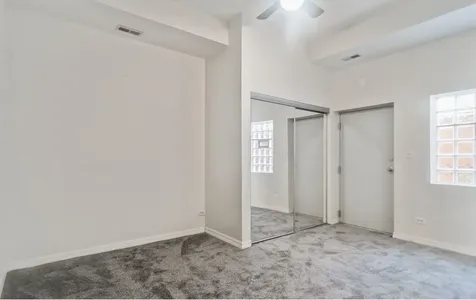 916 North Elizabeth Street Chicago IL 60642