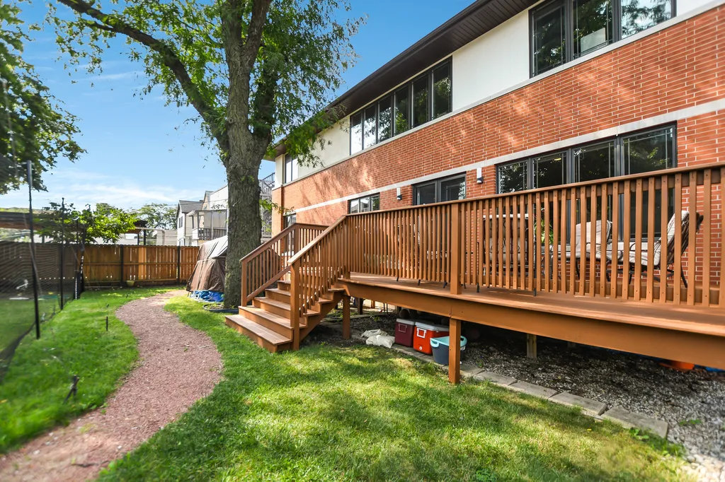 1725 North Troy Street Chicago IL 60647