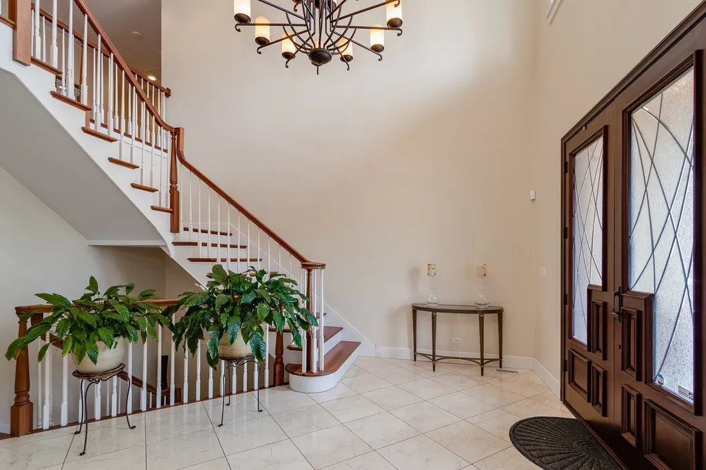 1725 North Troy Street Chicago IL 60647