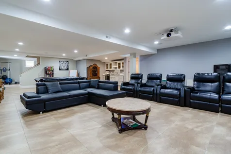 1725 North Troy Street Chicago IL 60647