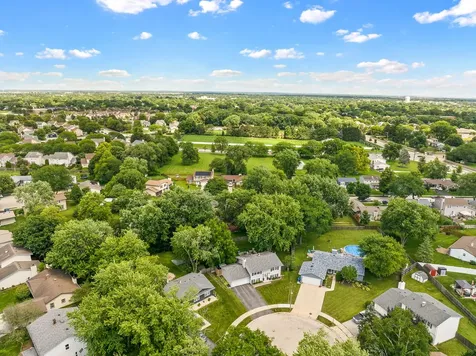 2434 Oakdale Court Aurora IL 60504