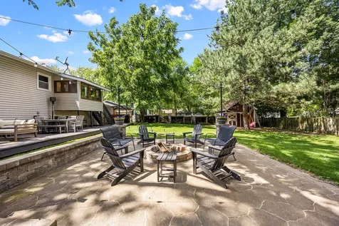 2434 Oakdale Court Aurora IL 60504