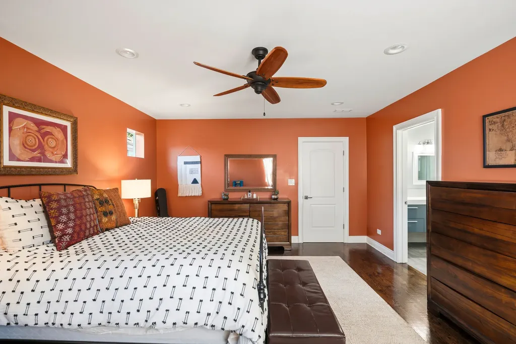 1109 North Karlov Avenue Chicago IL 60651