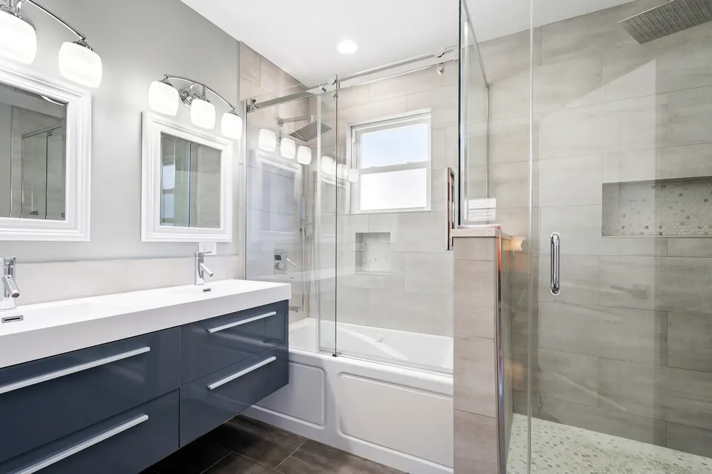 1109 North Karlov Avenue Chicago IL 60651