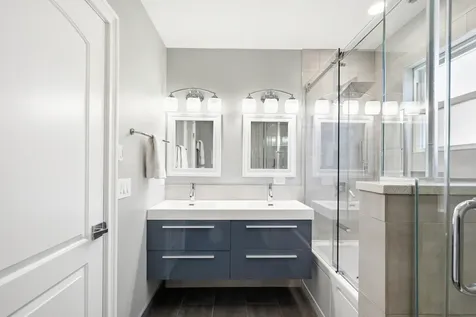 1109 North Karlov Avenue Chicago IL 60651