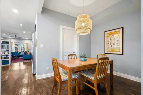 1109 North Karlov Avenue Chicago IL 60651