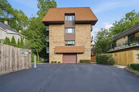 6233 North Niagara Avenue Chicago IL 60631