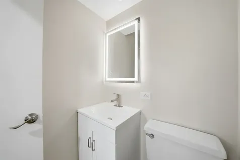 6233 North Niagara Avenue Chicago IL 60631