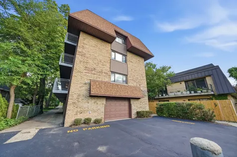 6233 North Niagara Avenue Chicago IL 60631