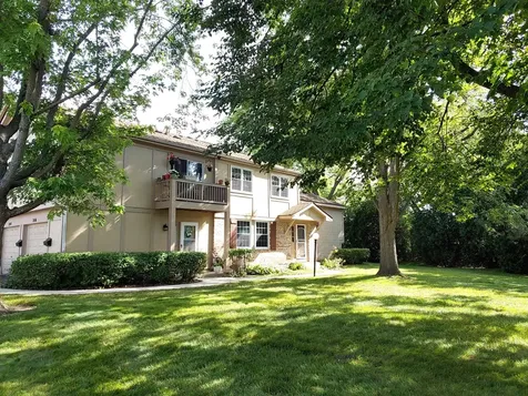 214 Redwood Court Vernon Hills IL 60061